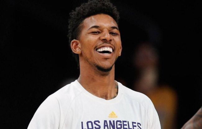 第一集团收 第一集团收